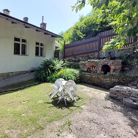 Ubytovani Pod Hradbami Nové Město nad Metují Екстериор снимка